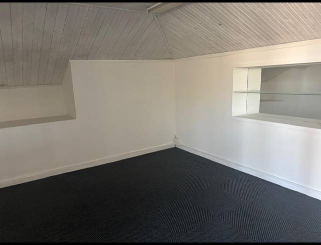 189M² OFFICE TO LET IN TYGER VALLEY